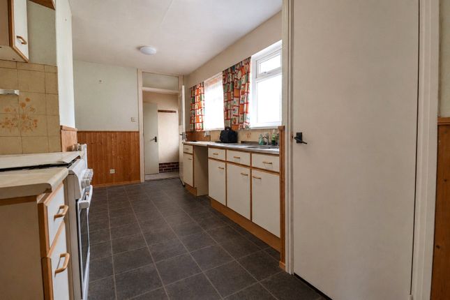 11, Maclins Close, Devon photo 4