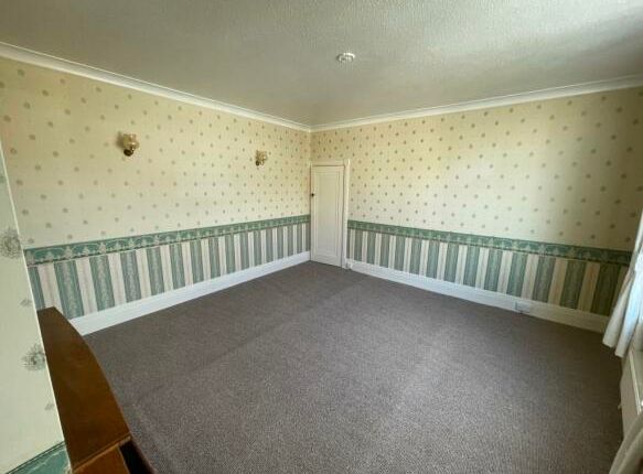 Flat to rent in Torquay Road, Paignton