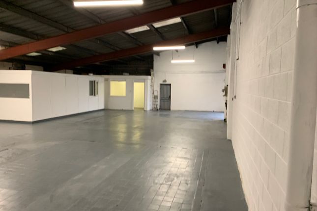 Thumbnail Industrial to let in Stanningley Road, Leeds