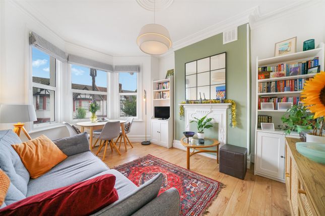 38B Maybury Gardens - Cu2Q3Uvym0Mz2Y5Ye1Vc.Jpg