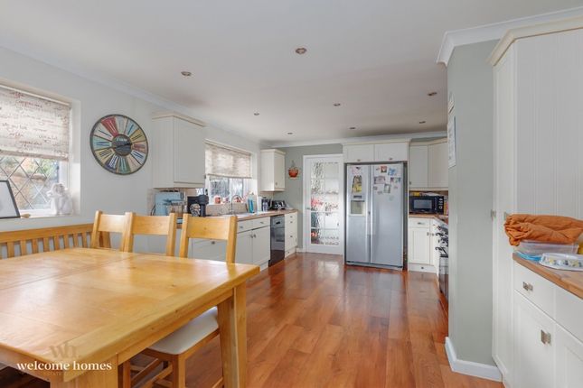 7 Marwell Close, Bournemouth photo 2