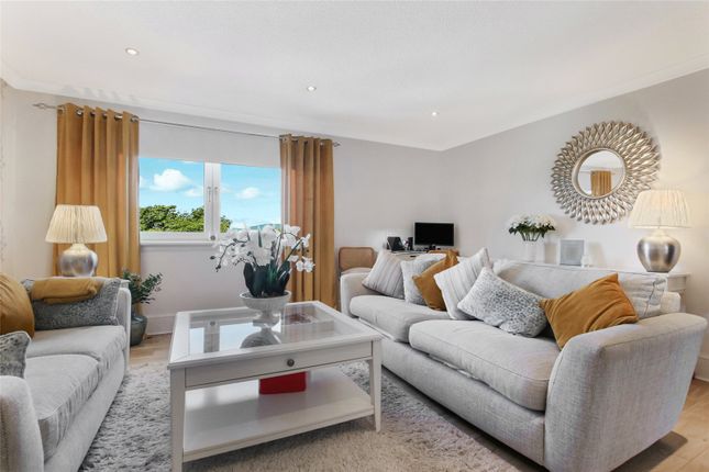 19, Skye Drive, Glasgow photo 4