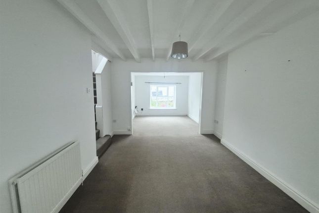 13, Spring Gardens, Haverfordwest photo 4
