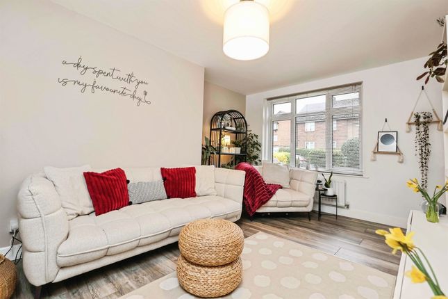 21, Rennie Grove, Birmingham photo 4