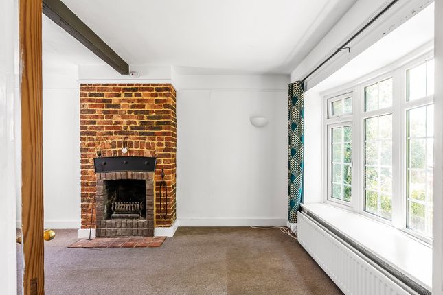15 Mill Lane, Oxted photo 3