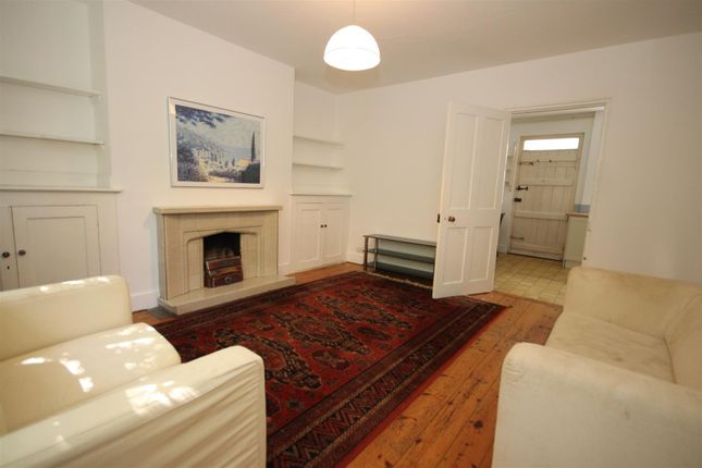 7 The Valley, Portsmouth Road, Guildford photo 2