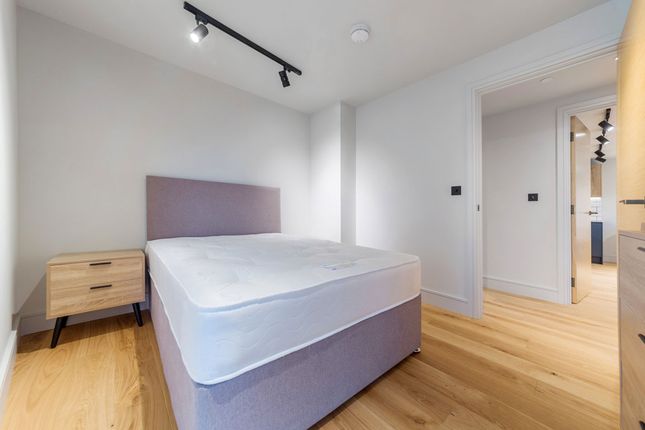 Flat 506, 151, Tower Bridge Road, London photo 3