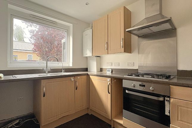 42, Watercress Way, Gravesend photo 2