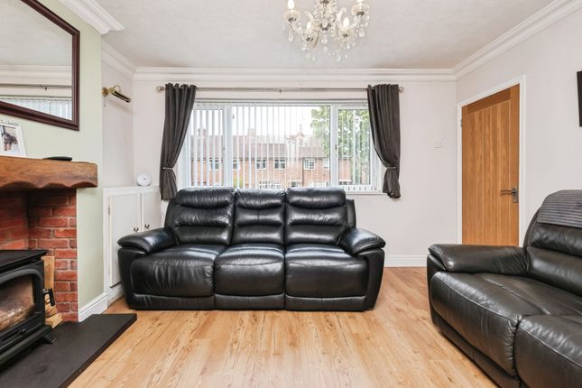 94, Swinford Road, West Midlands photo 4