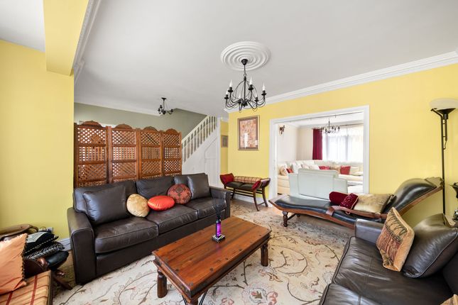 100, Cavendish Avenue, Harrow photo 4
