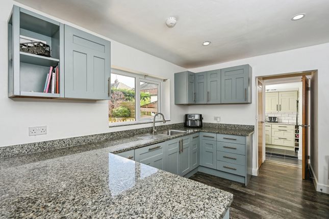 32, Holt Crescent, Wigan photo 4