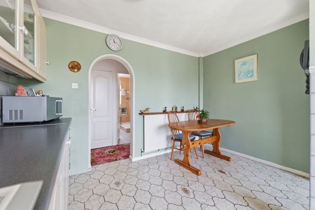 75, Moorsholm Drive, Nottingham photo 4