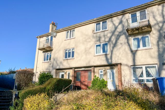 Thumbnail Flat for sale in Hendry Crescent, Kirkcaldy