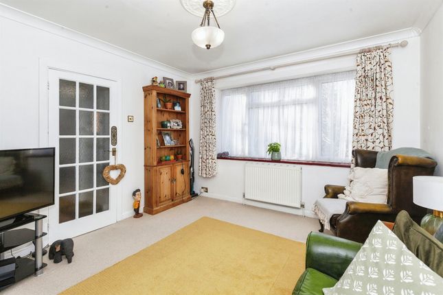 Semi-detached house for sale in Hawthorne Crescent, Slough