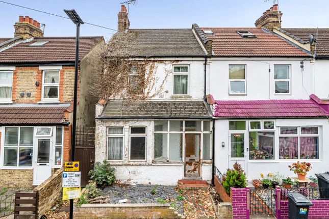 2-bed terraced on Livingstone Road, Hounslow, £300,000