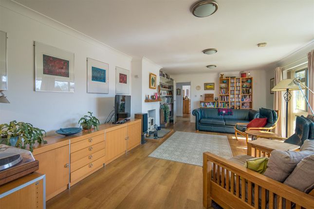 Cestria, Hammond Close, Yarmouth photo 4