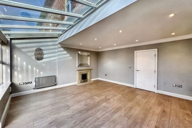14, Russet Way, Alderley Edge photo 4