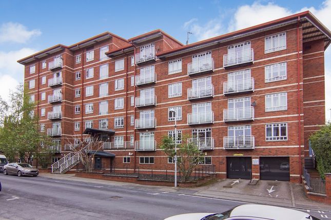 Flat for sale in Queen Victoria Road, Coventry