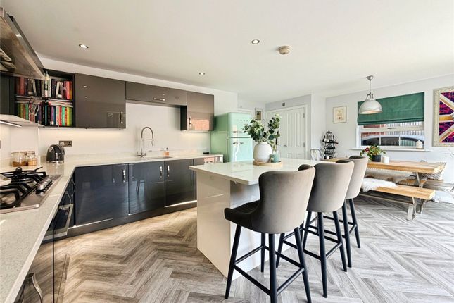 6, Alexander Avenue, Angmering photo 4