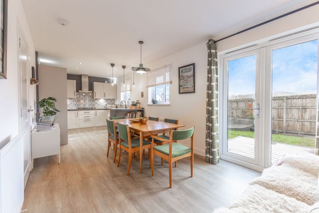 18 Prestney Burn Road, Auchterarder photo 2