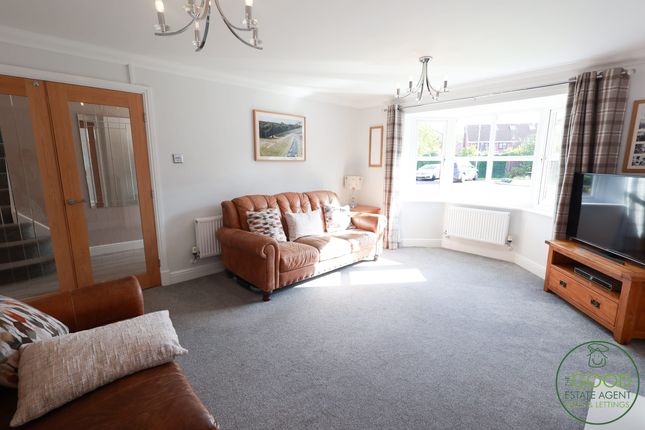 Sandringham Way, Preston photo 4