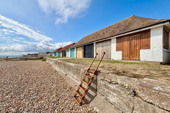 Studio house on 1 South Cliff Chalets, South Cliff, Bexhill On Sea, £80,000