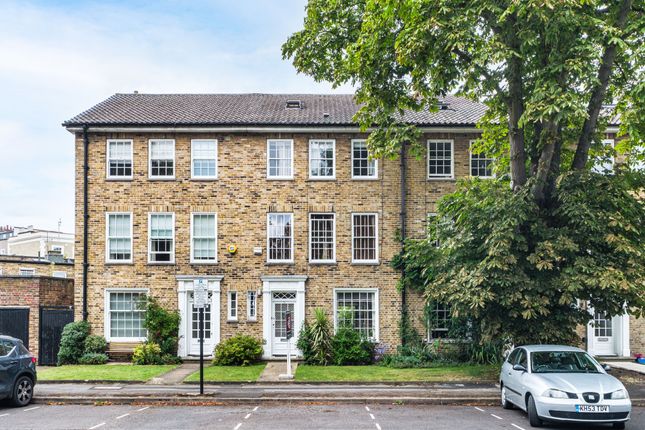 Thumbnail Terraced house for sale in Alwyne Square, London