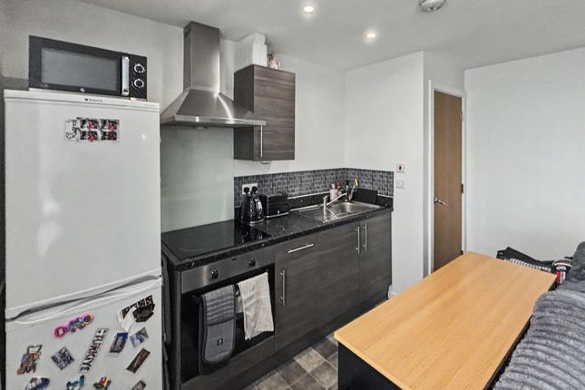 80 Manchester Road, Altrincham photo 2