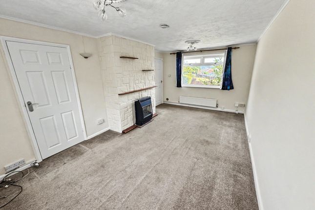 91 Higher Cotteylands, Tiverton photo 2