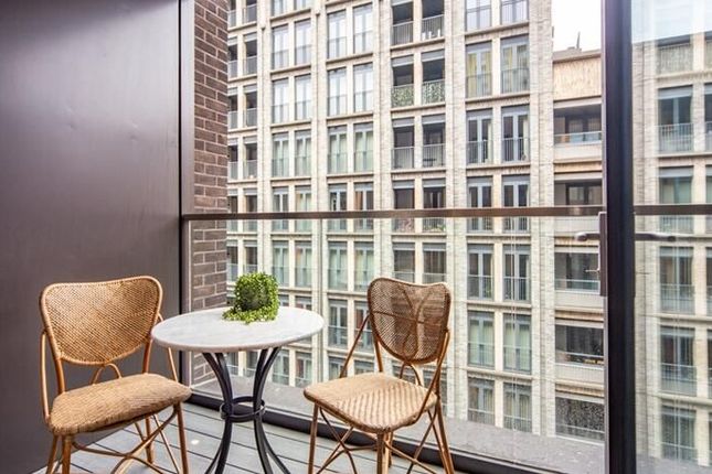 36Thornes House, london photo 3