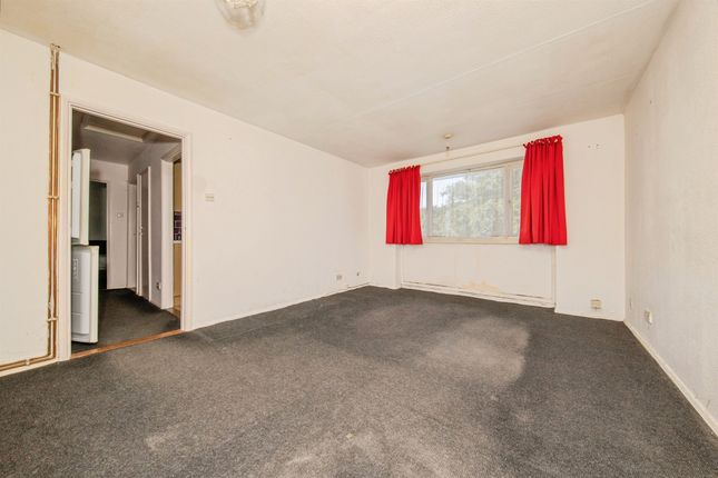 12, Downing Close, Ipswich photo 2