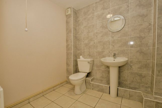 46b,, Essetford Road, Kent photo 3