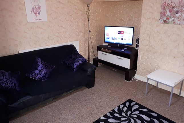Room to rent in Capcroft Road, Moseley, Birmingham