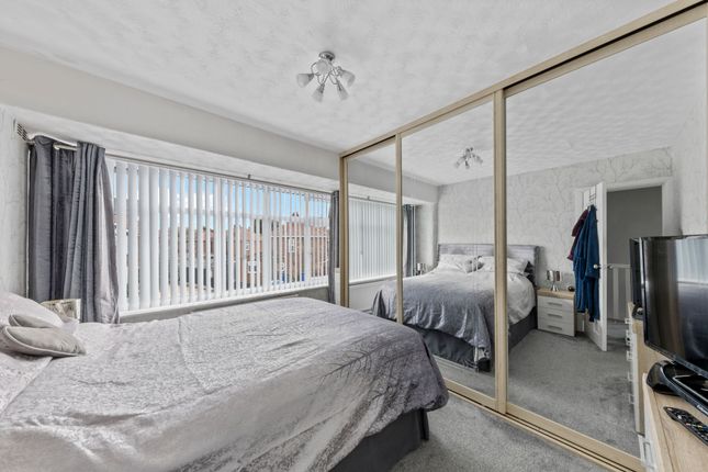 3 Smith Crescent, Warrington photo 4