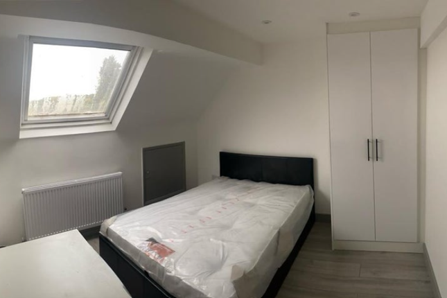 7a, Moorhall Road, Harefield photo 5