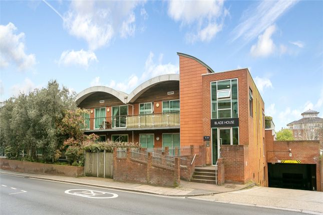 Thumbnail Flat for sale in Petersham Road, Richmond