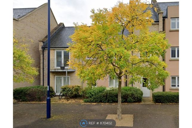 2 bed flat to rent in Chieftain Way, Cambridge CB4