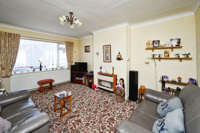 Bungalow for sale in Marples Avenue, Mansfield Woodhouse, Mansfield, Nottinghamshire