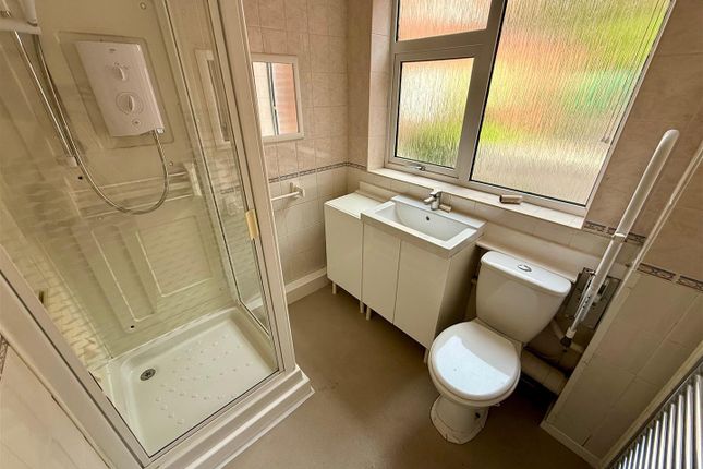 15, Priors Close, Preston New Road, Blackburn photo 3
