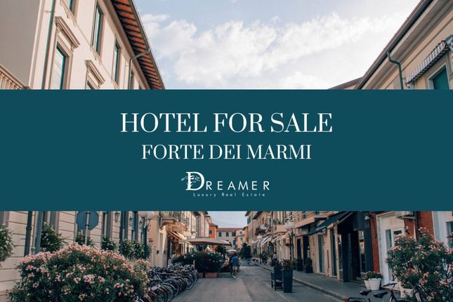 Hotel/guest house for sale in Via Carducci, Forte Dei Marmi, Toscana
