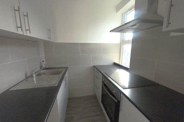 Thumbnail Flat to rent in Blaby Road, Wigston