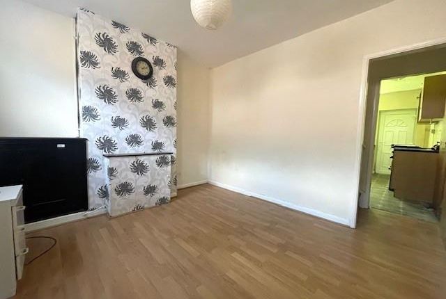 33, Cromwell Street, Mansfield photo 2