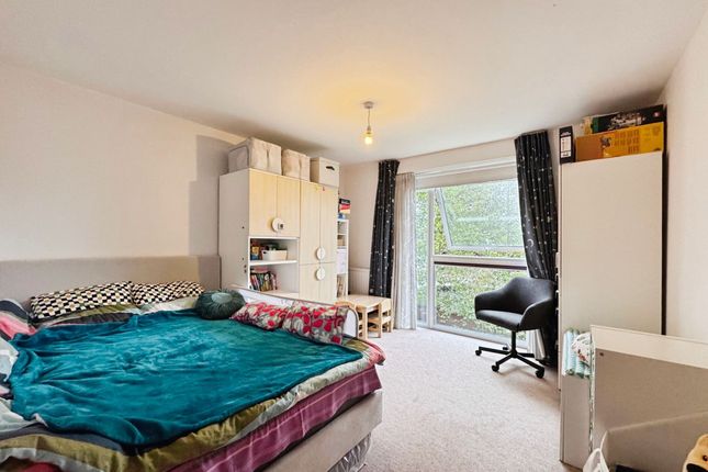 Flat 9, Gemini Court, Edgware photo 3