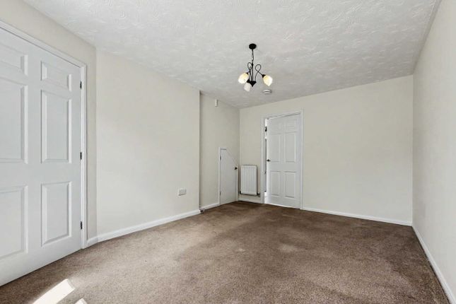 48, School Lane, Cambs photo 4