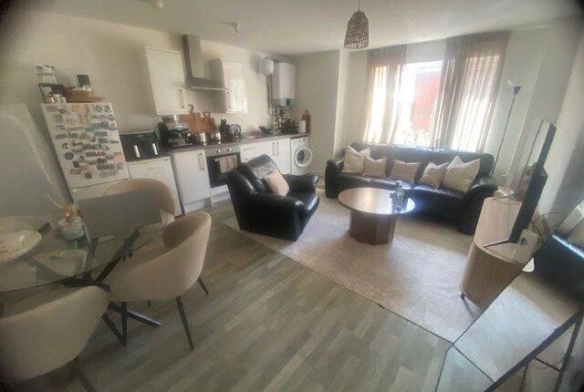Apartment 3, 290 Vauxhall Road, Liverpool photo 2