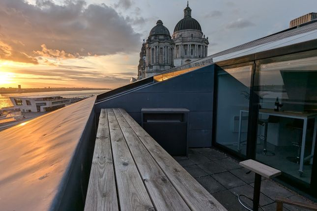 Apartment 501, 15, Mann Island, Liverpool photo 2