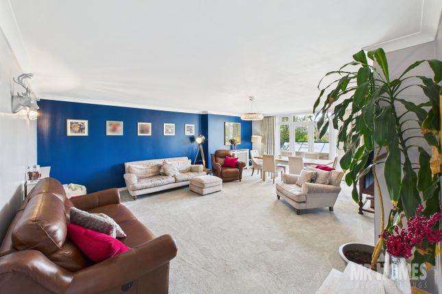 61, Lakin Drive, Barry photo 2