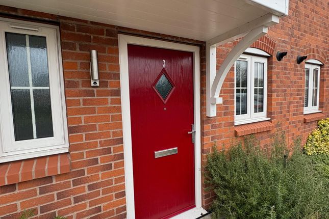 Hall Close, Stoke-On-Trent photo 2
