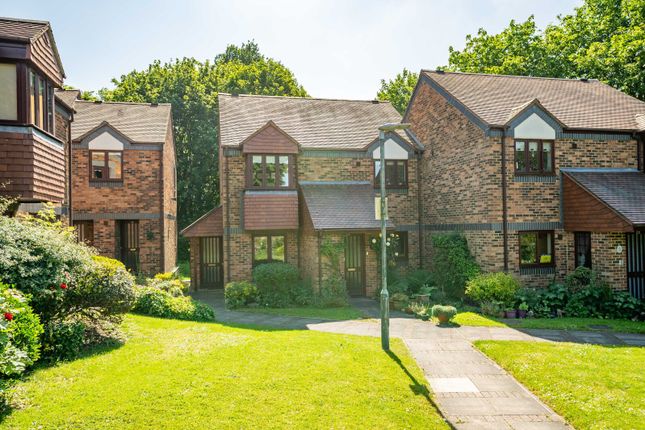 Thumbnail Maisonette for sale in Belmont Hill, St. Albans, Hertfordshire