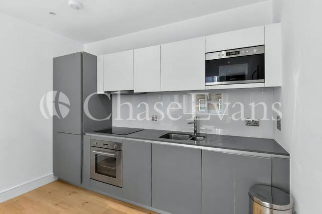 Flat 221,, Carlow House, Camden photo 3